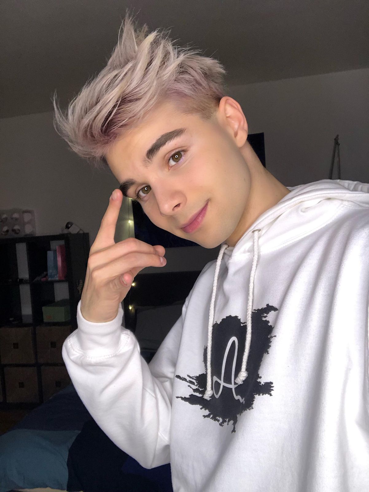 Adam Kajumi