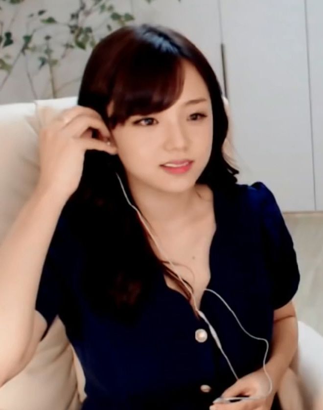 Ai Shinozaki