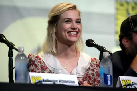 Alison Sudol