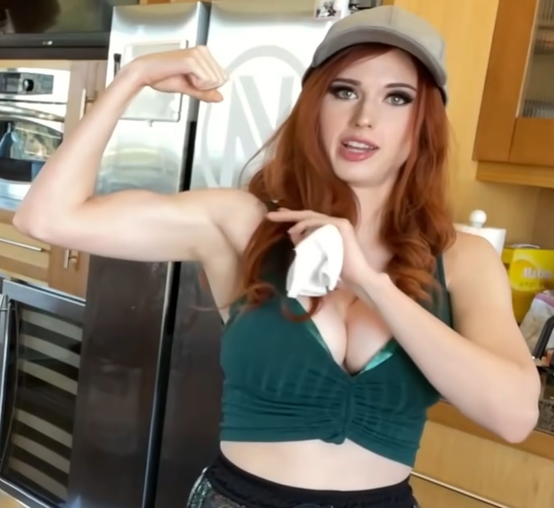 Amouranth