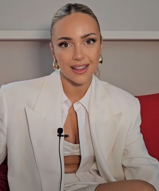 Ana Mena