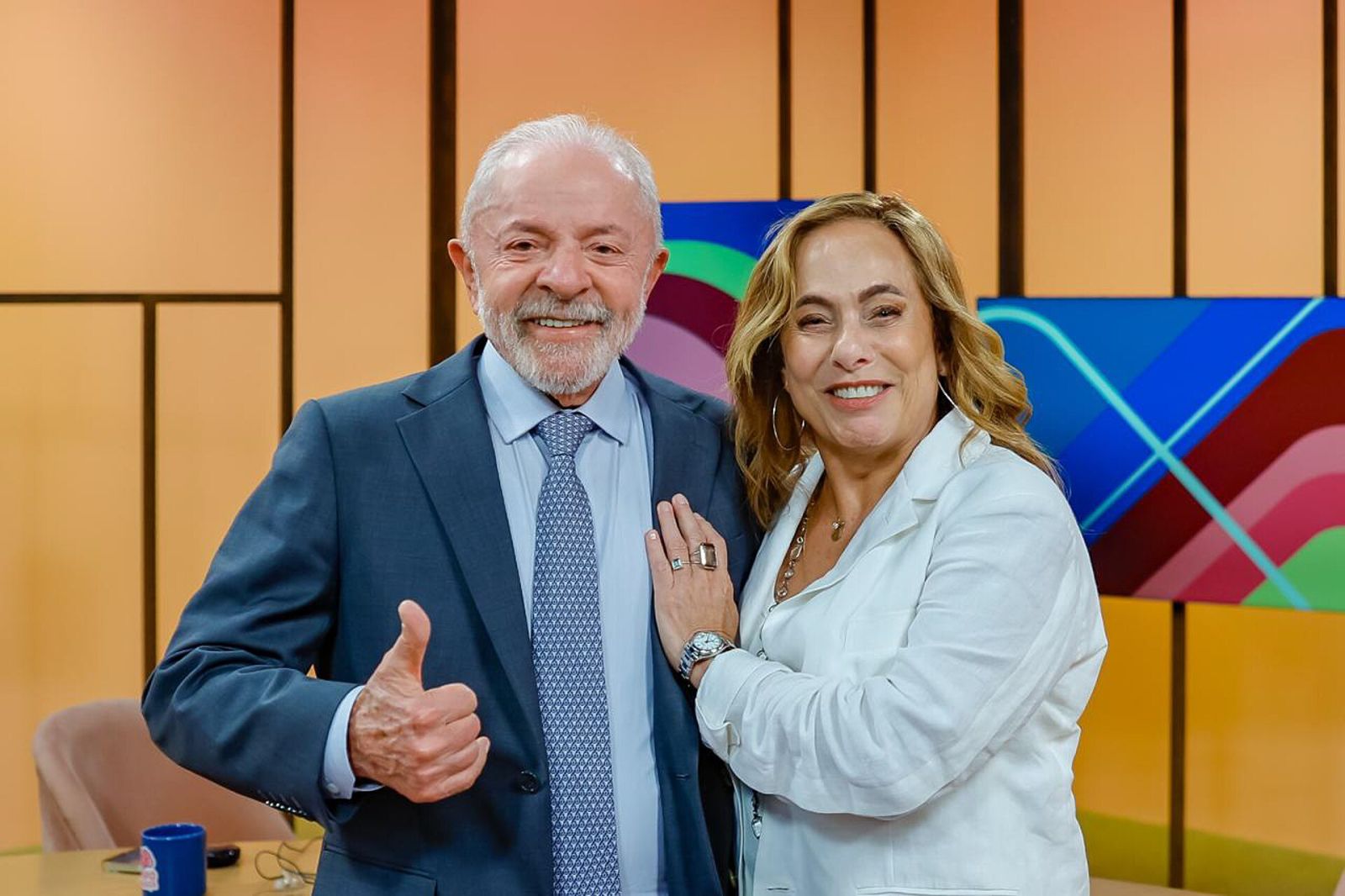 Cissa Guimarães