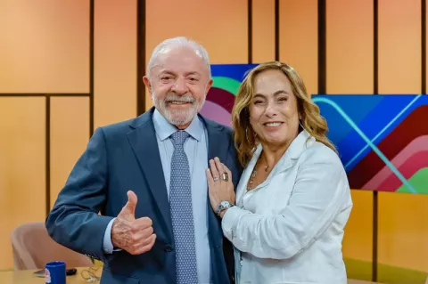 Cissa Guimarães