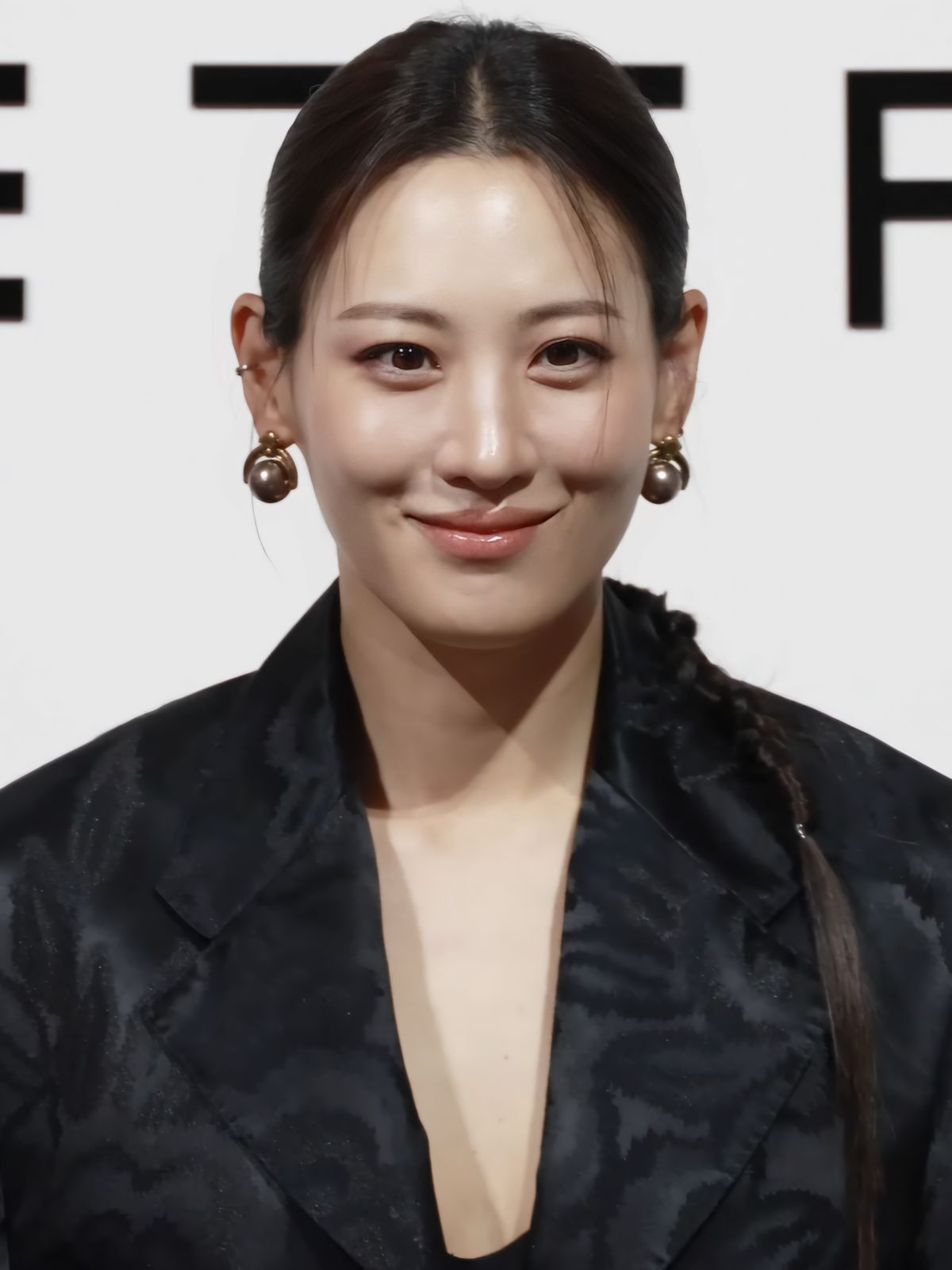 Claudia Kim