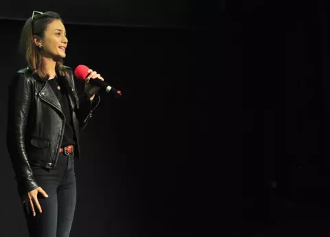 Damla Sönmez