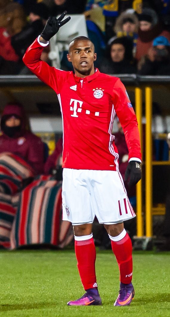 Douglas Costa