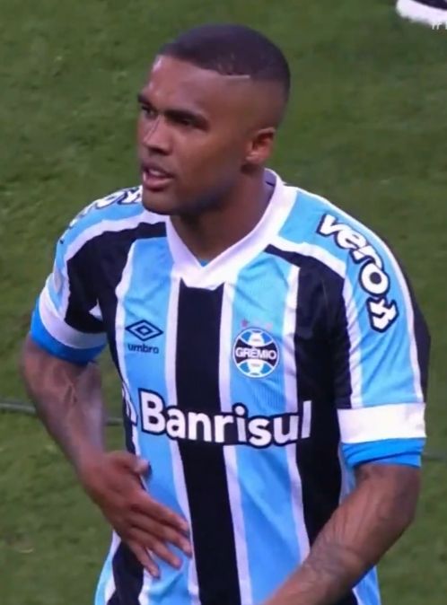 Douglas Costa