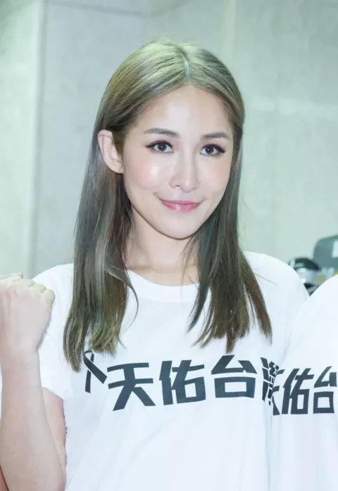 Elva Hsiao