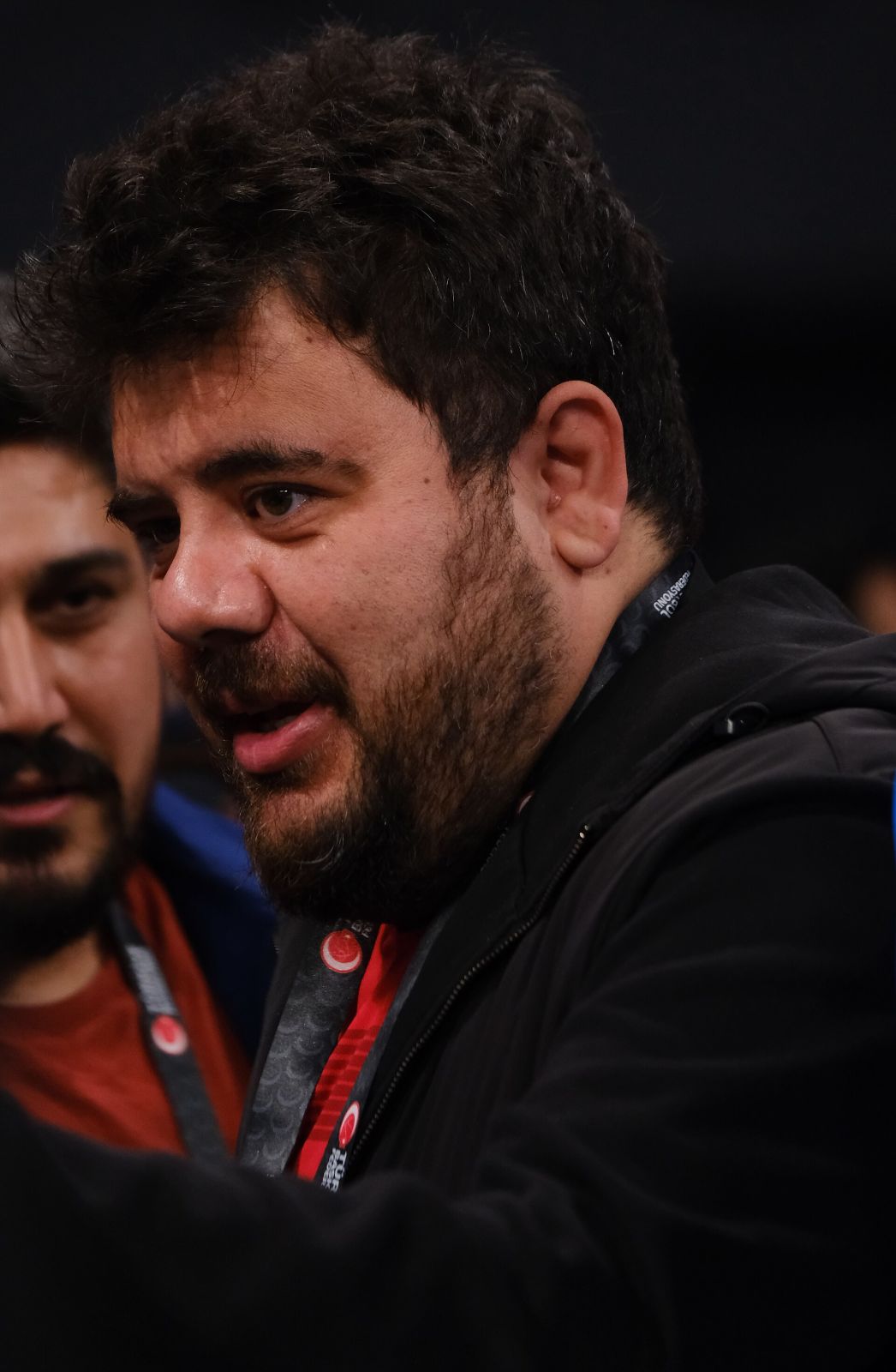 Eser Yenenler