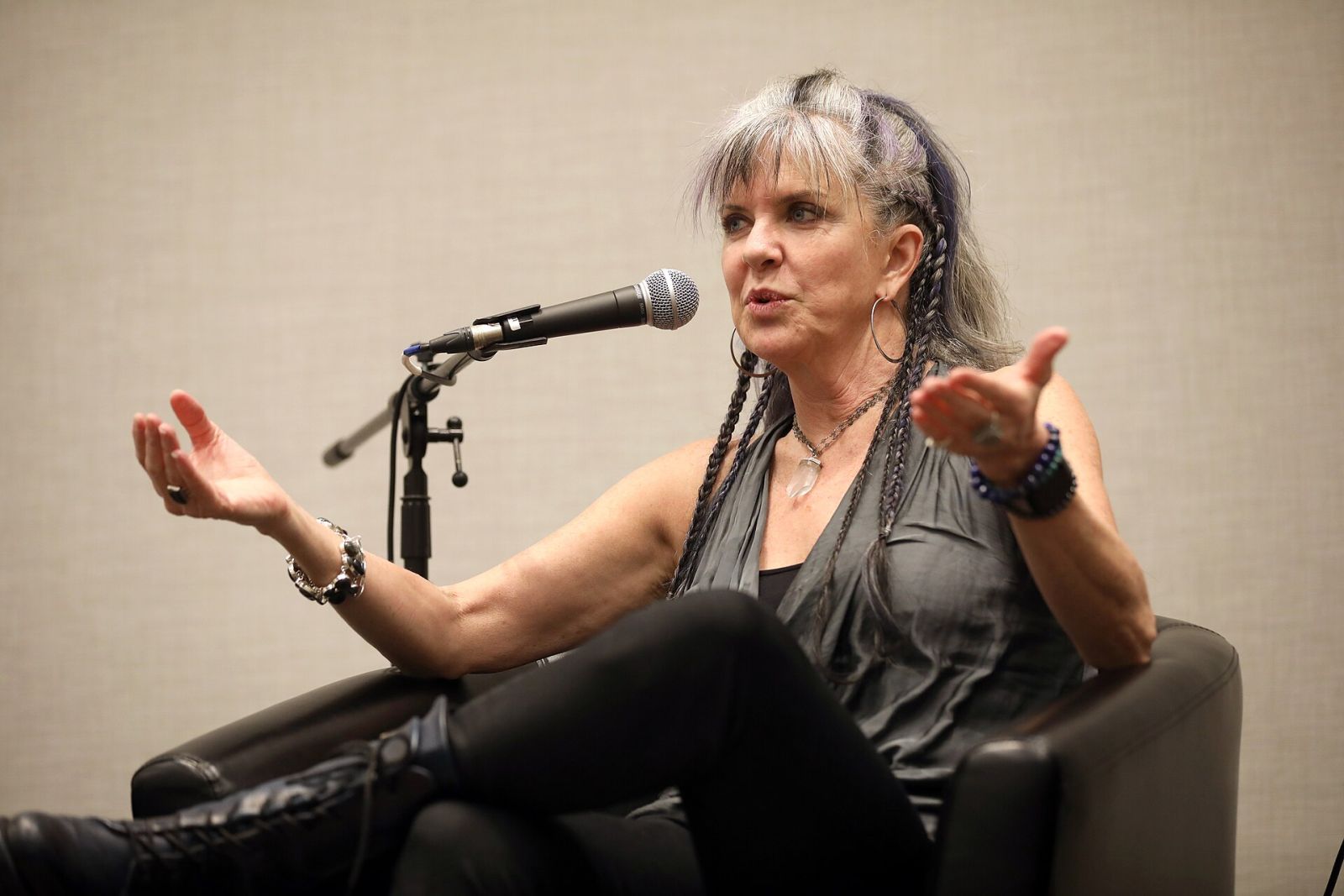 Jennifer Hale