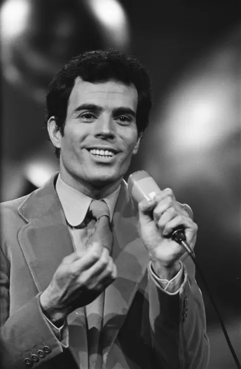 Julio Iglesias
