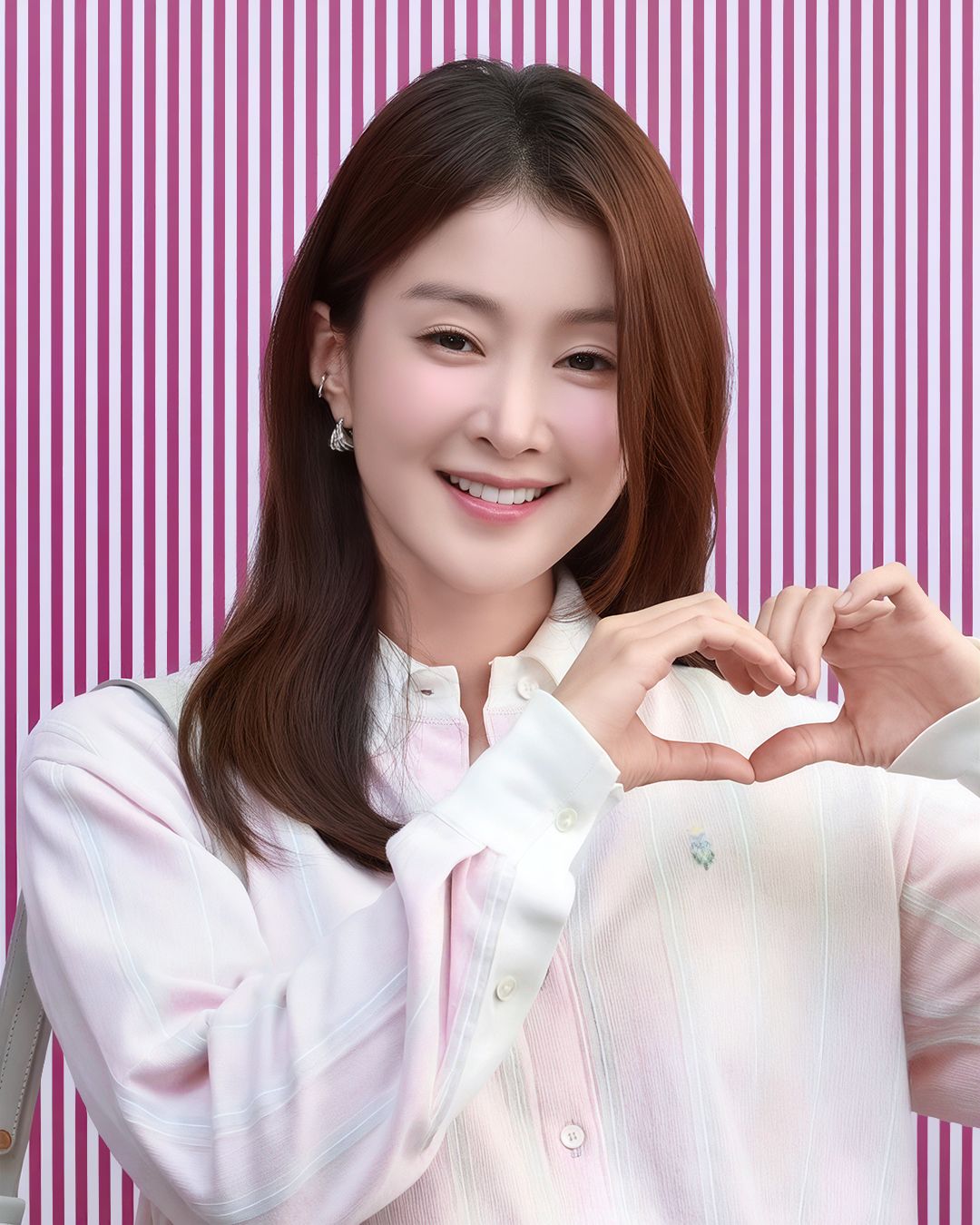 Lee Si-young
