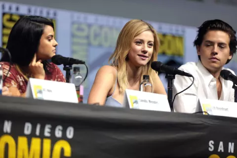 Lili Reinhart
