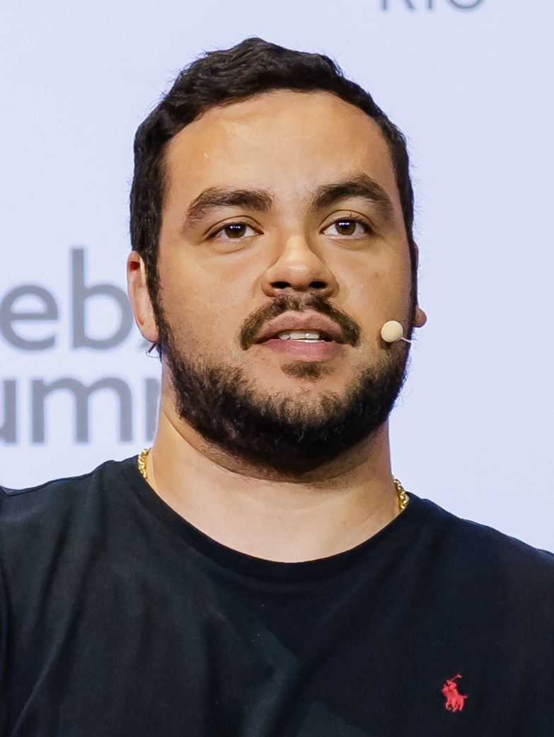 Luccas Neto