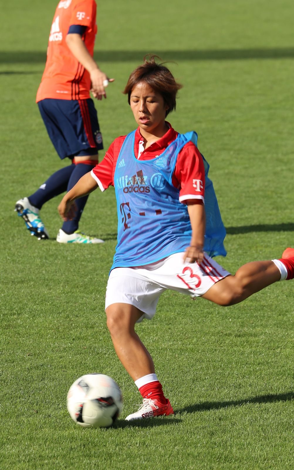 Mana Iwabuchi