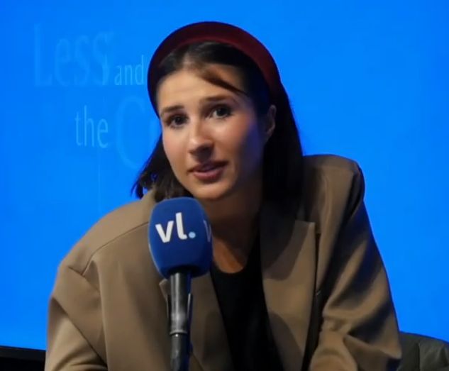 Marie s'infiltre