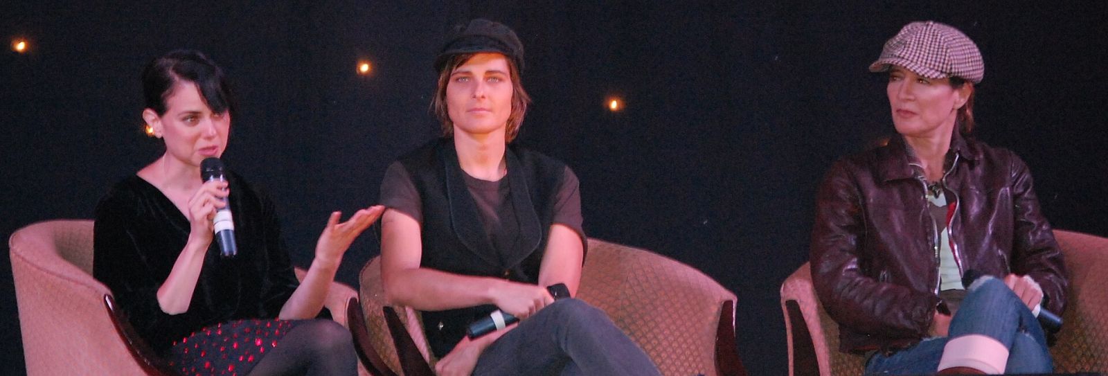 Mia Kirshner