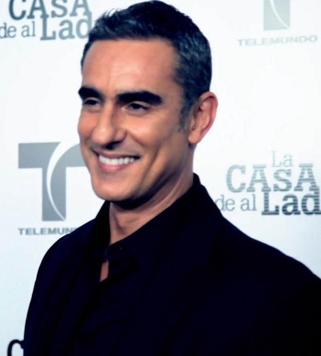 Miguel Varoni