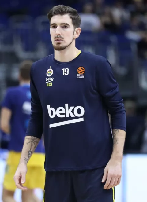 Nando de Colo