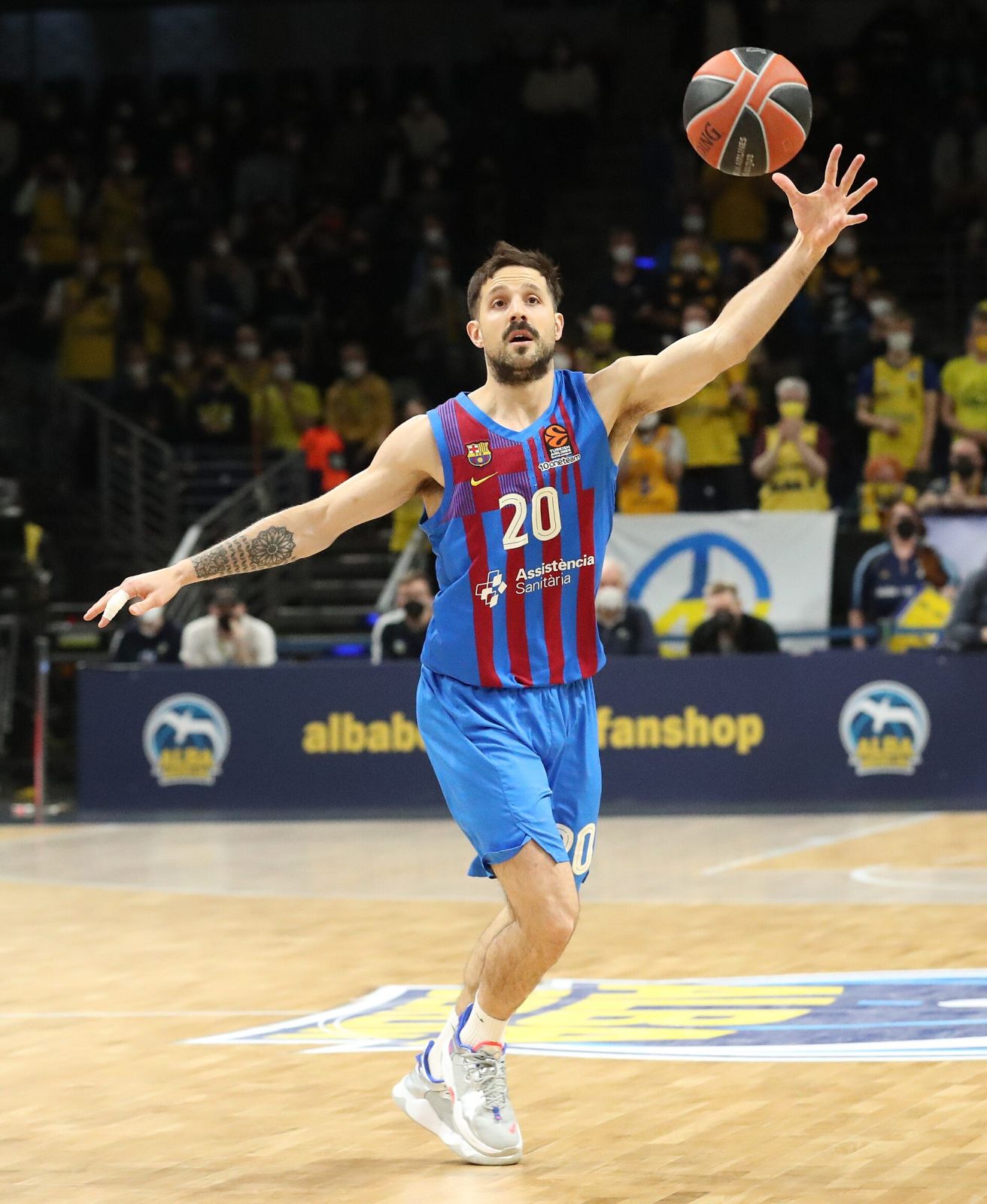 Nicolás Laprovittola