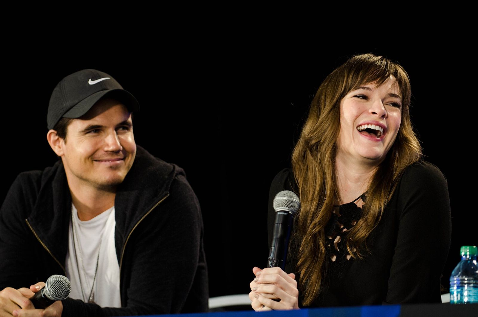 Robbie Amell