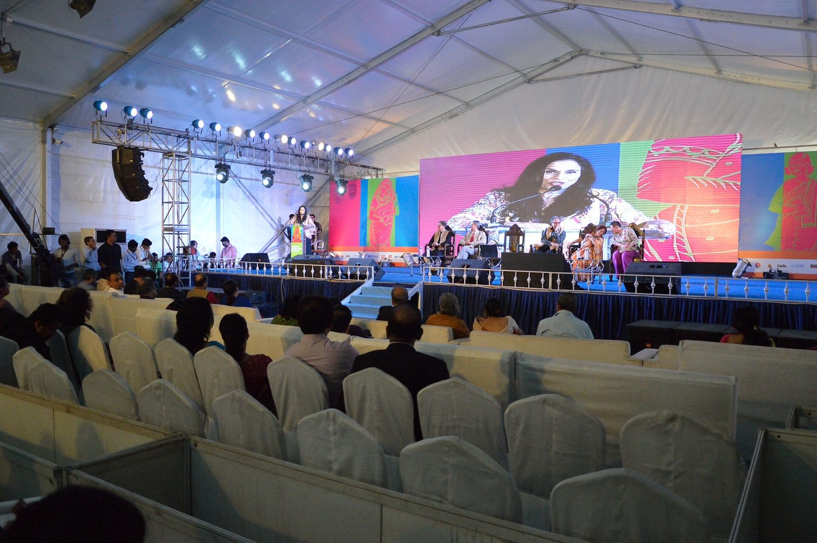 Shobhaa De