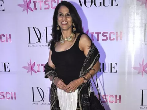 Shobhaa De