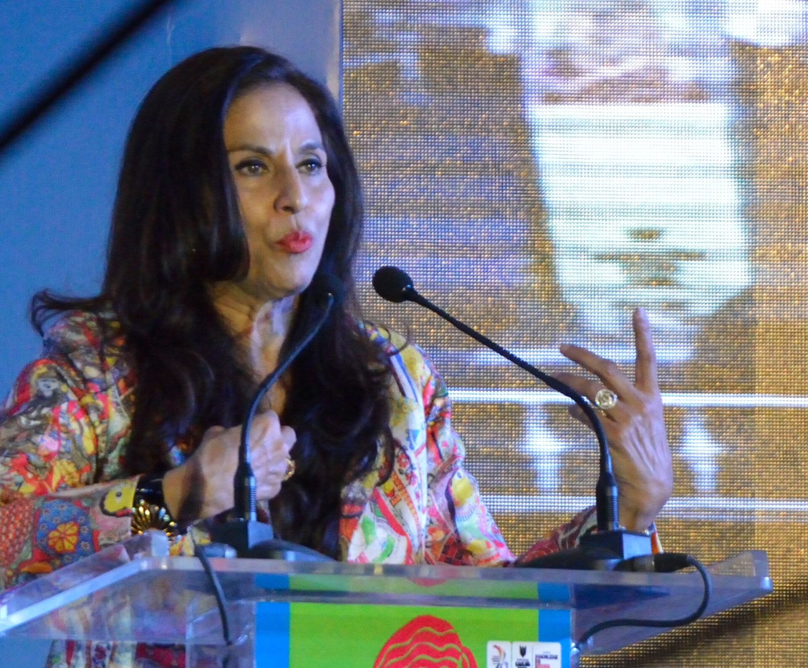 Shobhaa De