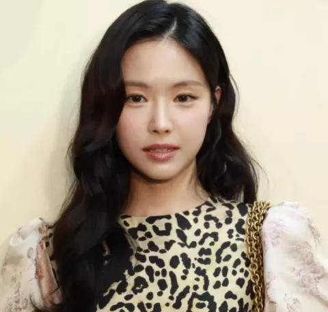 Son Na-eun