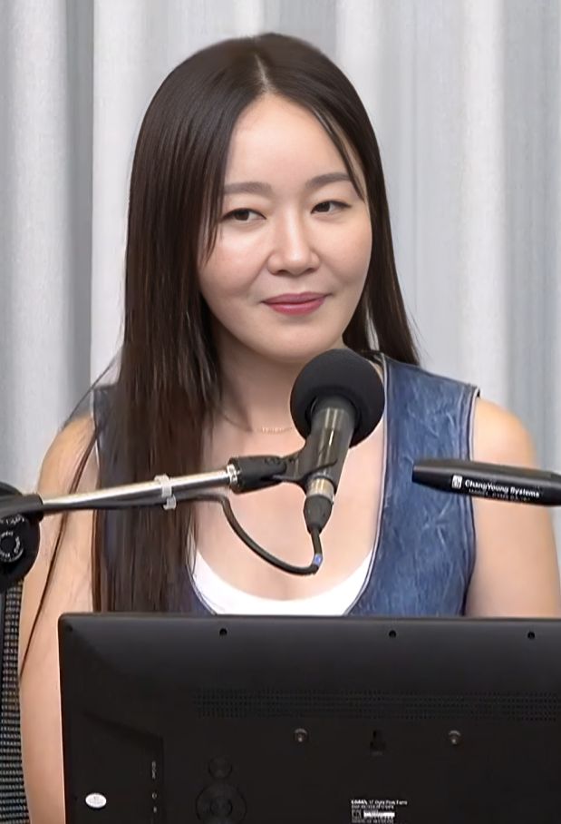 Uhm Ji-won