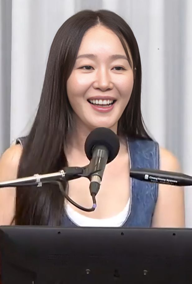 Uhm Ji-won