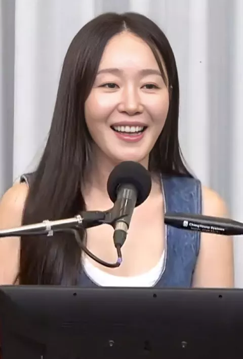 Uhm Ji-won