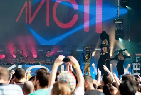 Avicii (2011)
