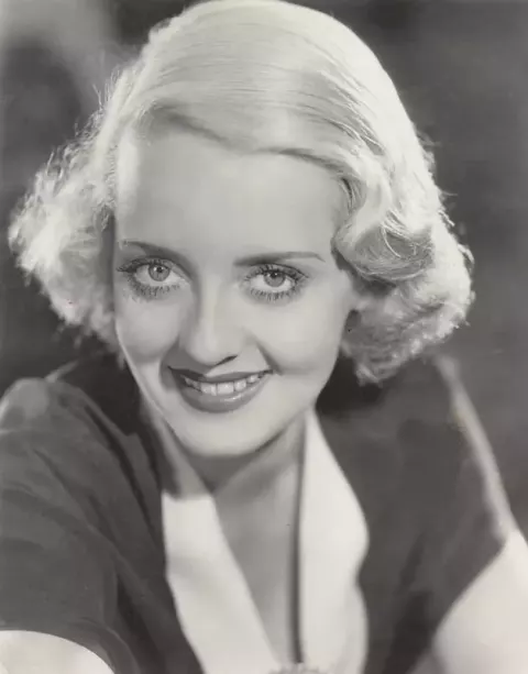 Bette Davis (1933)