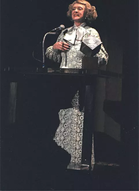 Bette Davis at the Filmex Tribute to Elixabeth Taylor, Dorothy Chandler Pavilion, November 1981