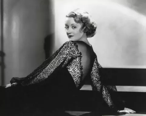 Bette Davis (1935)