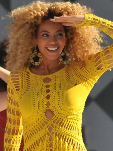 Beyoncé (2011)