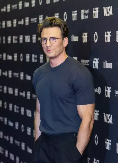 Chris Evans at the 2025 Toronto International Film Festival