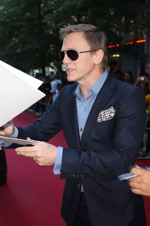 Daniel Craig at the premiere of Cowboys & Aliens in Berlin in 2011