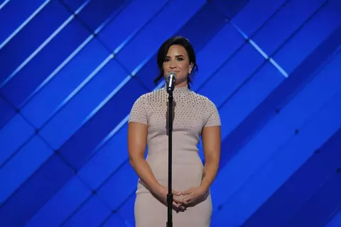 Demi Lovato (2016)