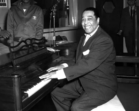 Duke Ellington at the KFG Radio Studio (1954)