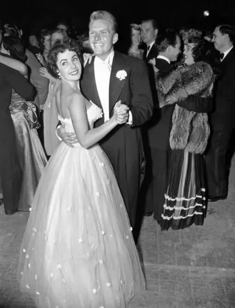 Elizabeth Taylor at a ball in Paramount (1949)