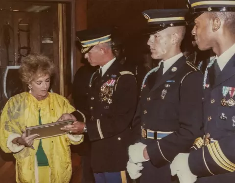 Elizabeth Taylor (2014)