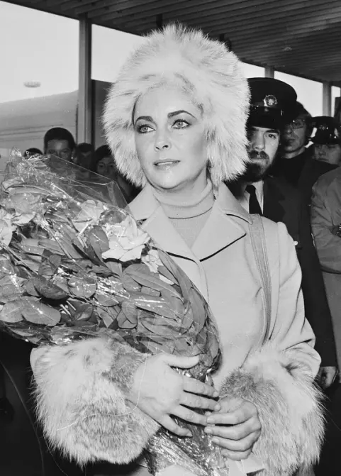 Elizabeth Taylor (1973)
