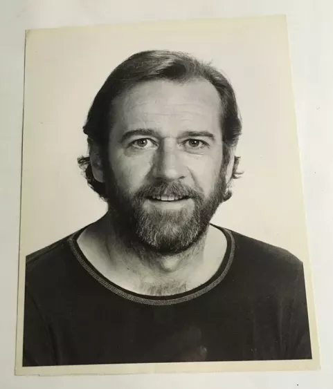 George Carlin (1976)