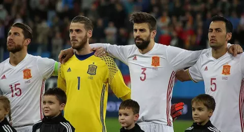Gerard Piqué (2017)
