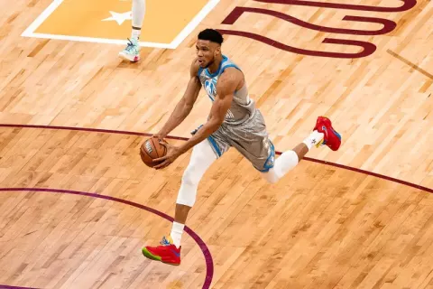 Giannis Antetokounmpo (2022)