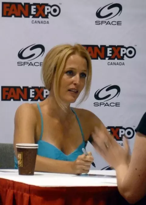 Gillian Anderson (2012)