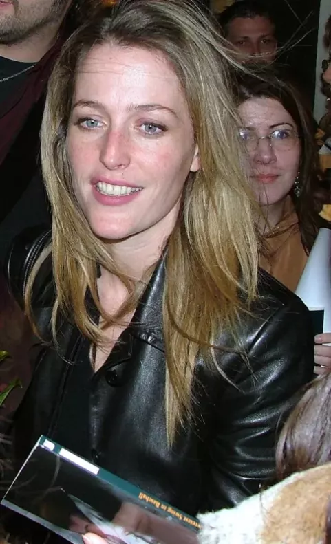 Gillian Anderson (2004)