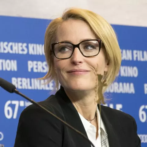 Gillian Anderson (2017)